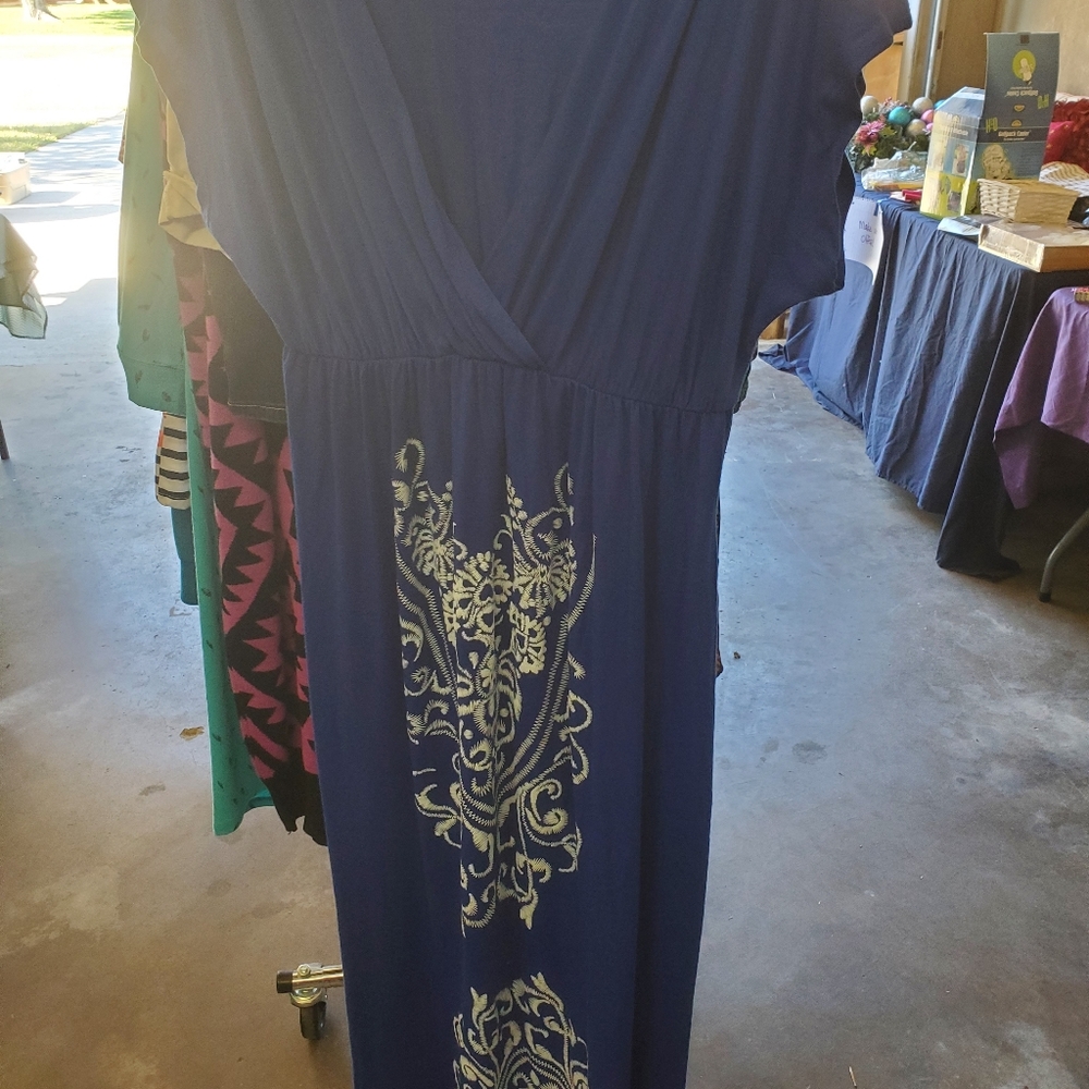 Long blue dress